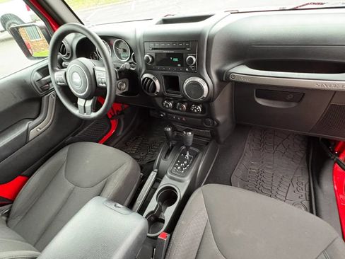 Used 2017 Jeep Wrangler Sport AWD/4WD image 33
