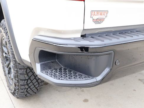 New 2026 Chevrolet Silverado 1500 ZR2 w/ Dark Appearance Package AWD/4WD image 34