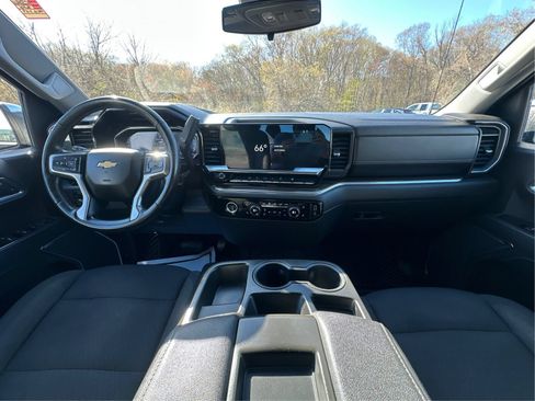 Used 2023 Chevrolet Silverado 1500 LT AWD/4WD image 26