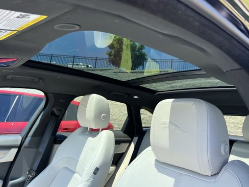 Certified 2026 Jaguar F-PACE R-Dynamic S AWD/4WD image 18
