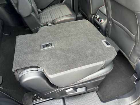 Used 2025 Ford Explorer ST-Line w/ Premium Package image 53