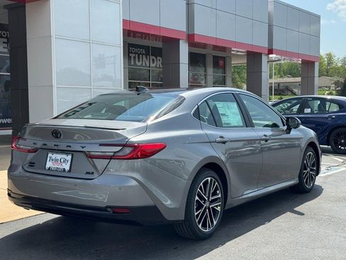New 2026 Toyota Camry Hybrid AWD/4WD image 3