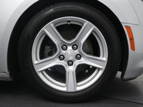 Used 2019 Chevrolet Camaro LT image 11