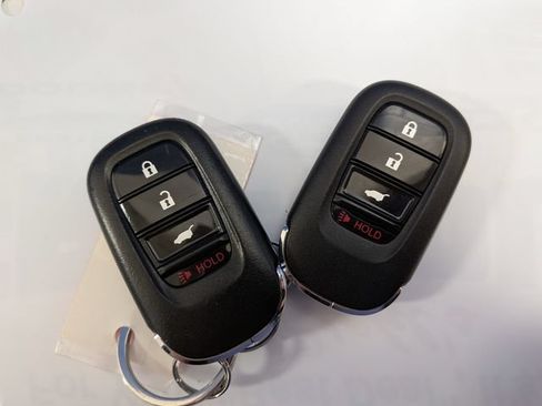 Certified 2024 Honda HR-V LX image 33