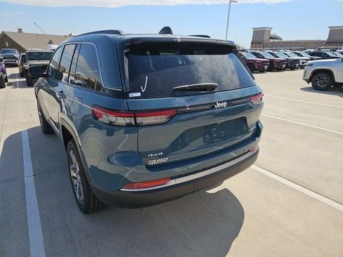 New 2026 Jeep Grand Cherokee Limited w/ Trailer Tow Package AWD/4WD image 3