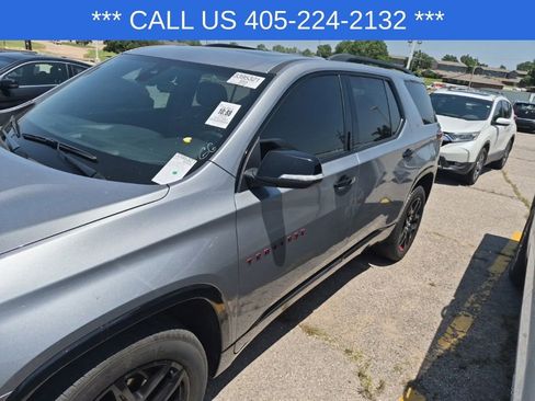 Used 2023 Chevrolet Traverse Premier w/ Redline Edition FWD image 4