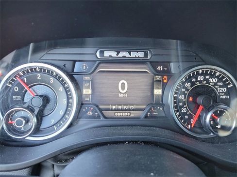 Used 2022 RAM 1500 Big Horn w/ Night Edition image 32