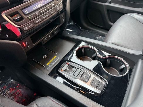 Used 2024 Honda Passport Black Edition image 18