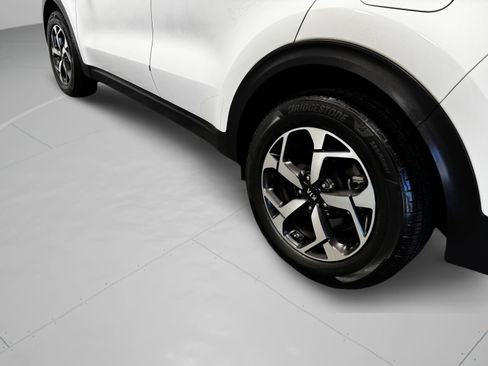Used 2022 Kia Sportage LX FWD image 47