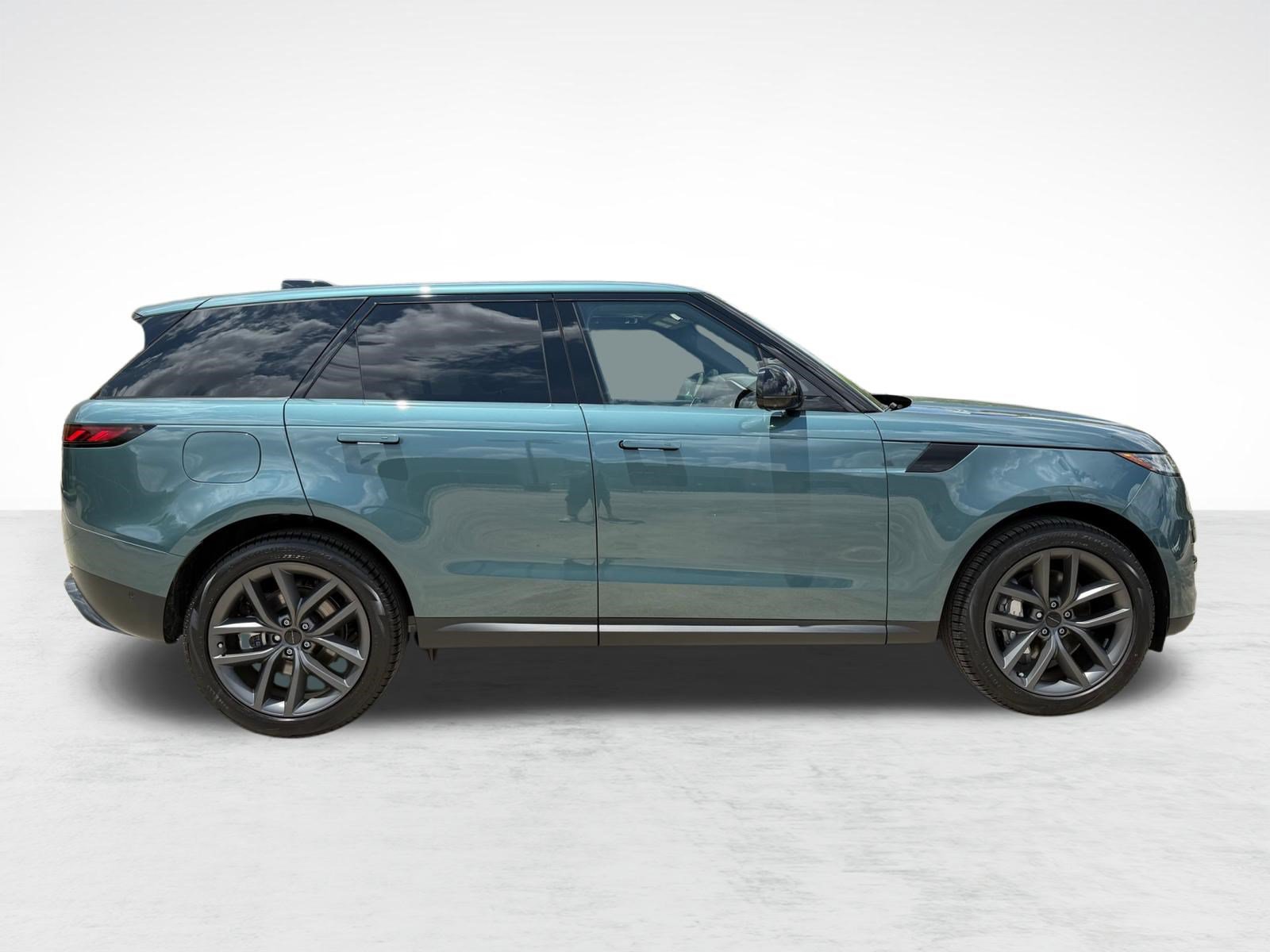 New 2026 Land Rover Range Rover Sport SE AWD/4WD image 8