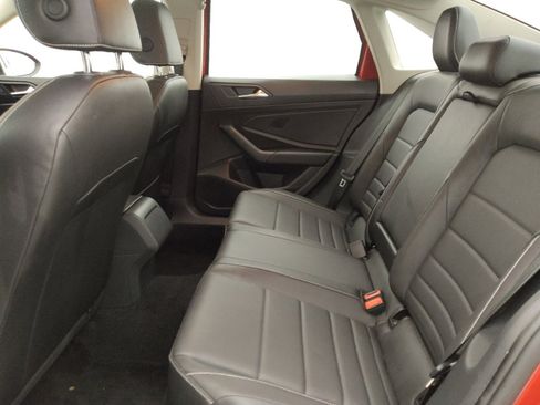 Used 2024 Volkswagen Jetta SE FWD image 18