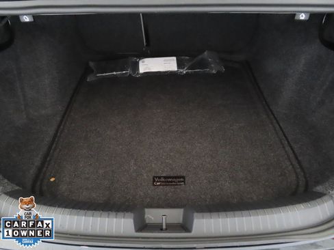 Used 2025 Volkswagen Jetta SE image 24