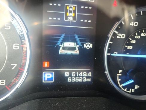Used 2021 Subaru Ascent Limited w/ Technology Package AWD/4WD image 9