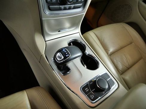 Used 2014 Jeep Grand Cherokee Limited image 20