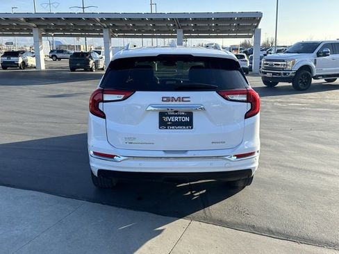 Used 2024 GMC Terrain Denali image 28