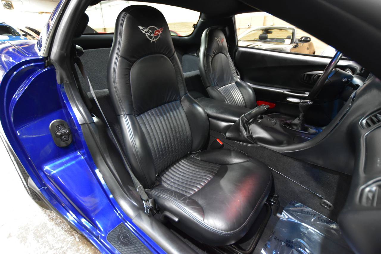 Used 2004 Chevrolet Corvette Z06 w/ Z06 Preferred Equipment Group RWD image 28