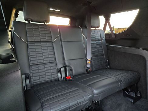 Used 2024 Cadillac Escalade ESV Sport Platinum image 34