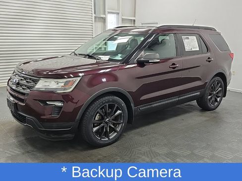 Used 2018 Ford Explorer XLT w/ Equipment Group 202A FWD image 6