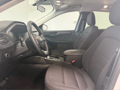 Used 2025 Ford Escape Active AWD/4WD image 13
