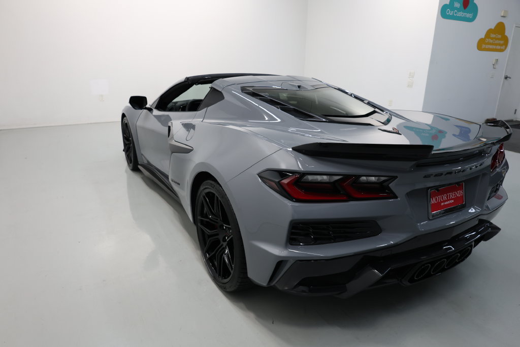 Used 2024 Chevrolet Corvette Z06 w/ Stealth Interior Trim Package RWD image 78