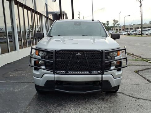 Used 2022 Chevrolet Silverado 1500 Custom w/ LPO, Dark Essentials Package AWD/4WD image 2