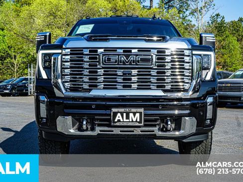 Used 2025 GMC Sierra 3500 Denali w/ Denali Reserve Package AWD/4WD image 10