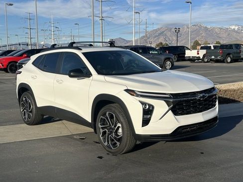 New 2026 Chevrolet Trax RS w/ Sunroof Package image 31