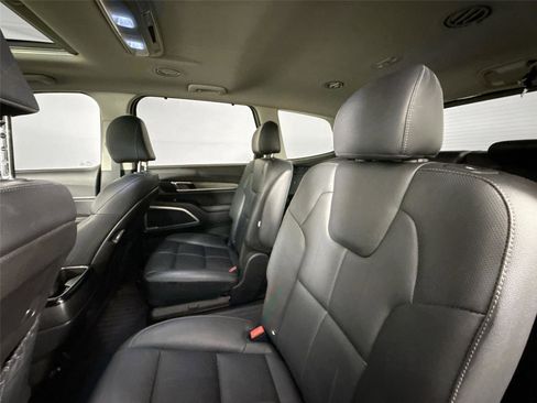Used 2022 Kia Telluride EX w/ EX Premium Package image 31