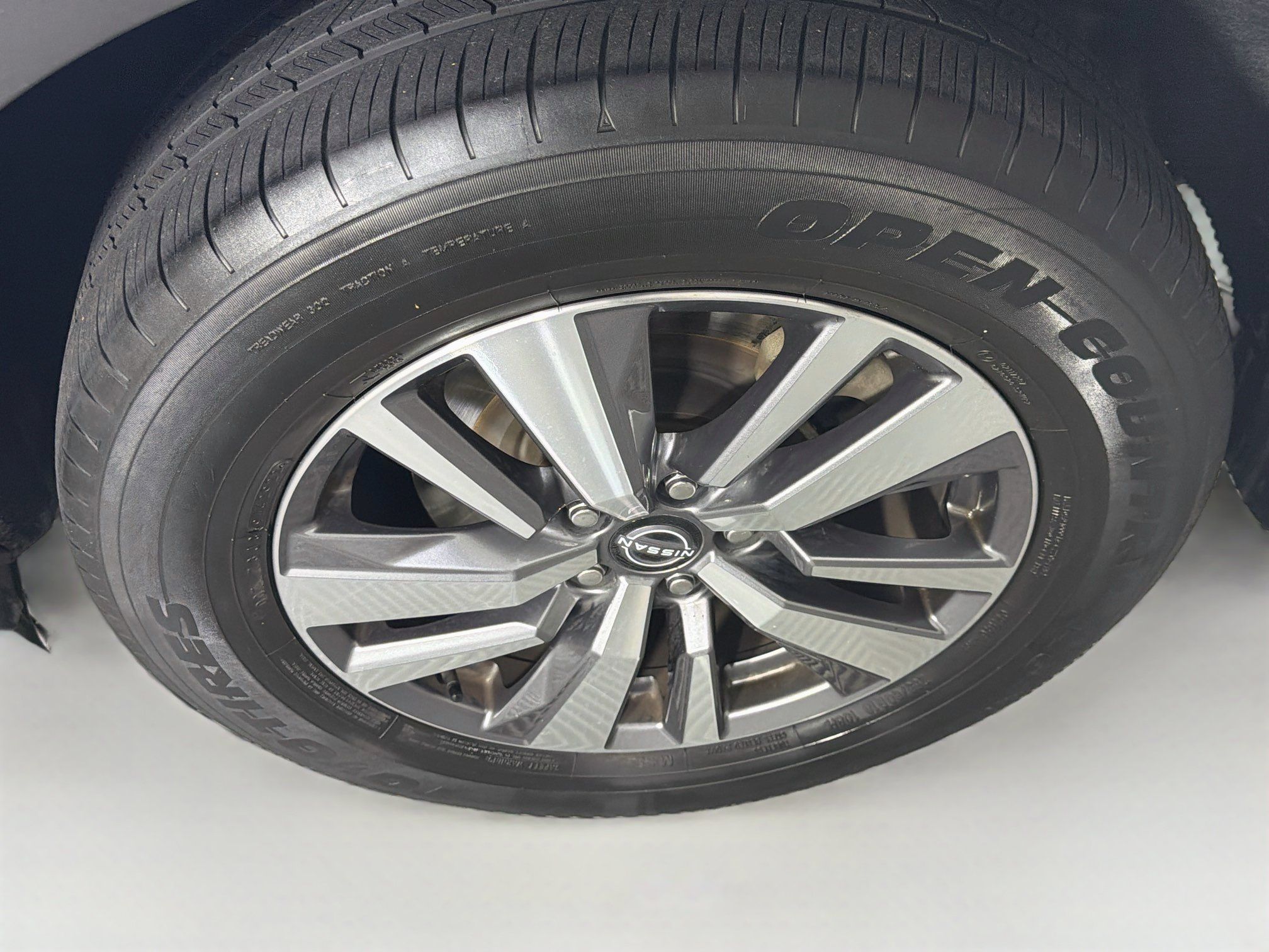 Used 2022 Nissan Pathfinder SL FWD image 11