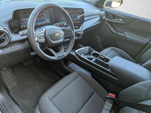 New 2026 Chevrolet Equinox LT w/ Safety and Technology Package AWD/4WD image 3