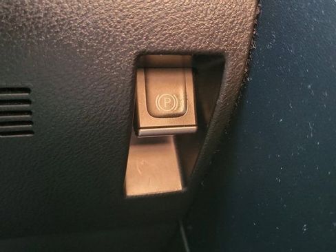 Used 2023 Lexus IS 350 F Sport image 21