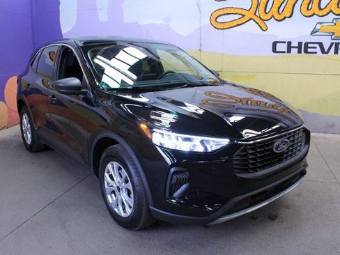 Used 2023 Ford Escape Active image 4