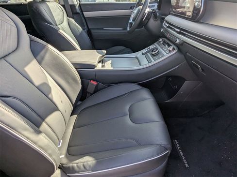 Certified 2025 Hyundai Palisade SEL image 20