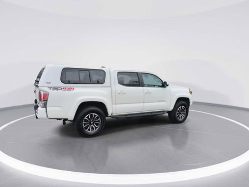 Certified 2021 Toyota Tacoma TRD Sport w/ TRD Premium Sport Package AWD/4WD image 8