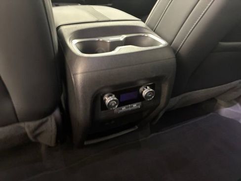 Certified 2025 Buick Enclave Sport Touring image 19