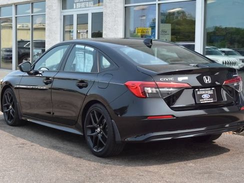 Used 2024 Honda Civic Sport image 7