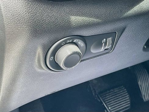 Certified 2023 Jeep Compass Sport AWD/4WD image 10