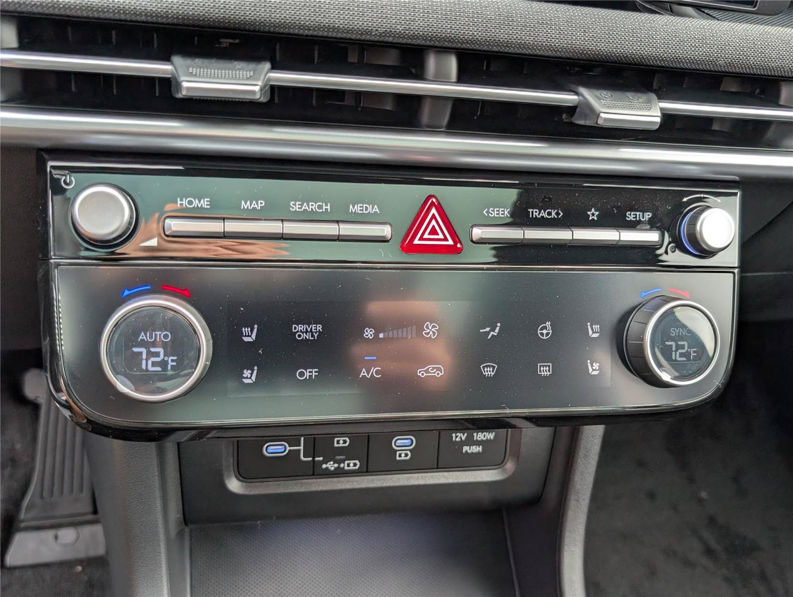 New 2026 Hyundai Tucson Limited AWD/4WD image 30