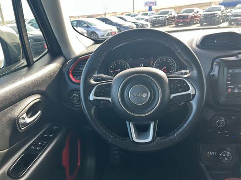 Used 2020 Jeep Renegade Trailhawk w/ Cold Weather Group image 12