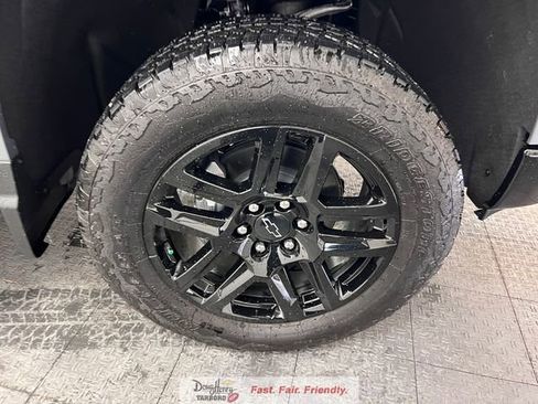 New 2026 Chevrolet Silverado 1500 Custom Trail Boss w/ Dark Appearance Package image 19