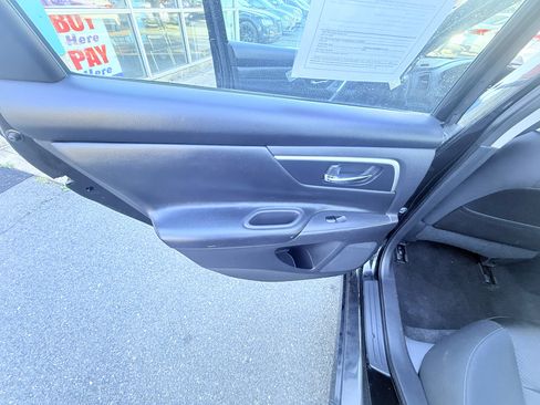 Used 2017 Nissan Altima 2.5 SR w/ Midnight Edition Package image 15