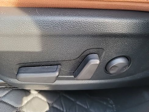 Used 2025 Kia Soul EX image 14