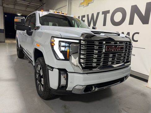 New 2026 GMC Sierra 2500 Denali w/ Max Trailering Package image 39