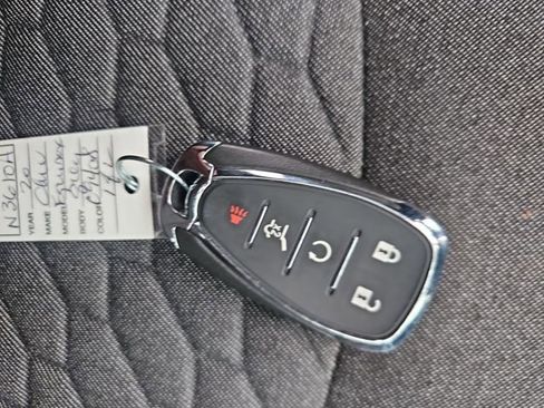 Used 2020 Chevrolet Equinox LT w/ Driver Convenience Package image 28