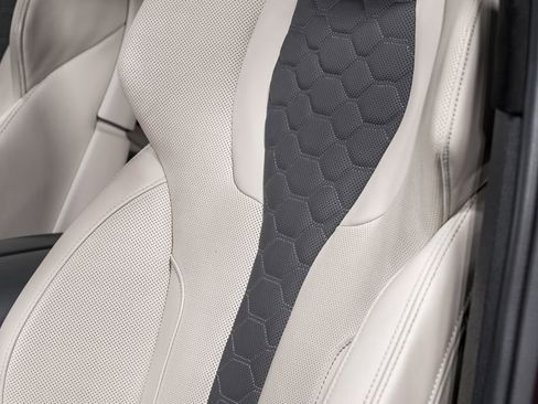 Used 2024 BMW X6 M Competition w/ Executive Package image 18