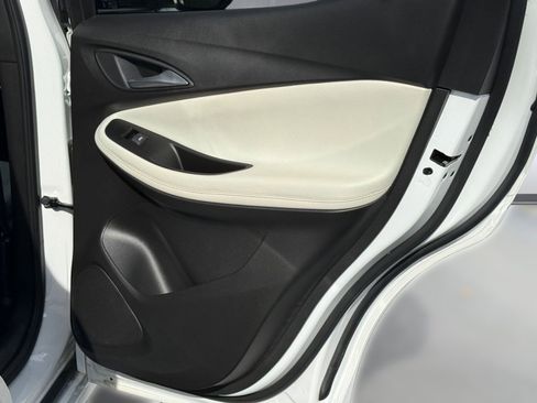 Used 2020 Buick Encore GX Select w/ Sport Touring Package image 29