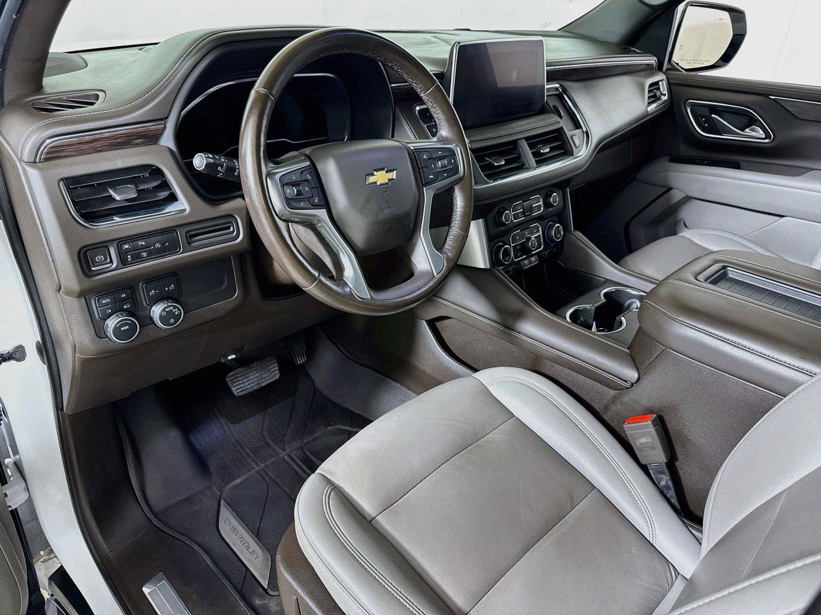 Used 2023 Chevrolet Tahoe LT w/ Luxury Package AWD/4WD image 7
