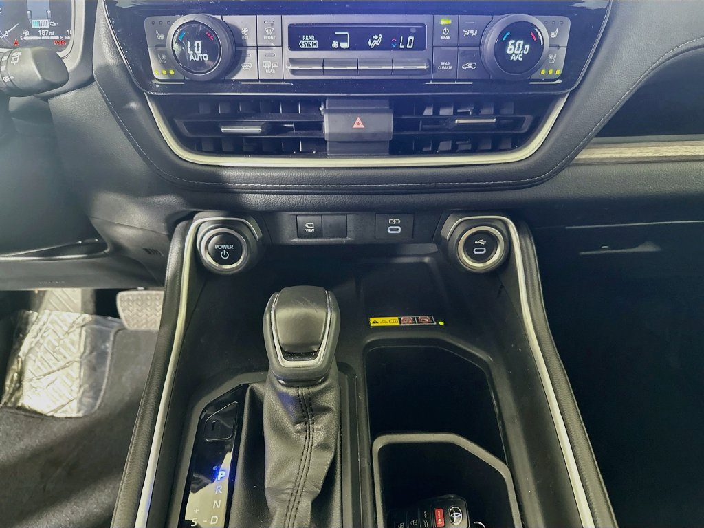 Used 2024 Toyota Grand Highlander AWD Hybrid image 23