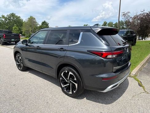 Used 2024 Mitsubishi Outlander SE Black Edition AWD/4WD image 7