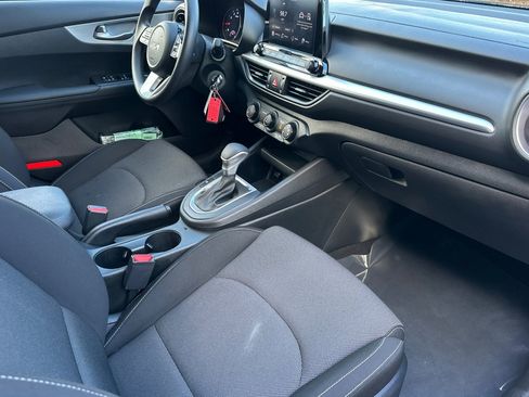 Used 2023 Kia Forte LXS w/ LXS Technology Package image 16